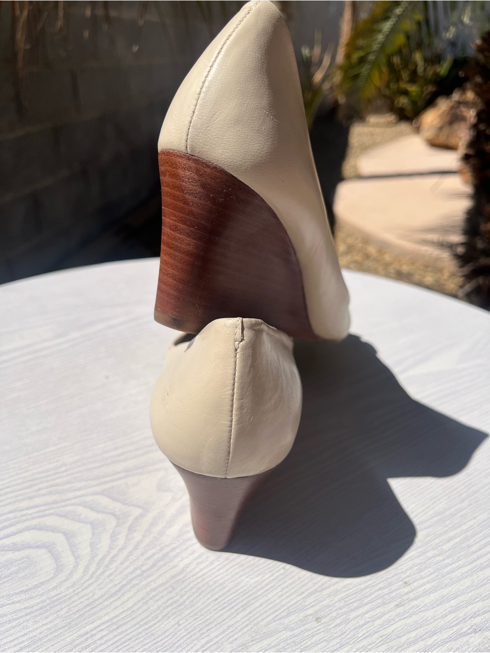 Tory Burch Cream Leather Wedge Pumps with Logo Medallion - Picture 3 of 12